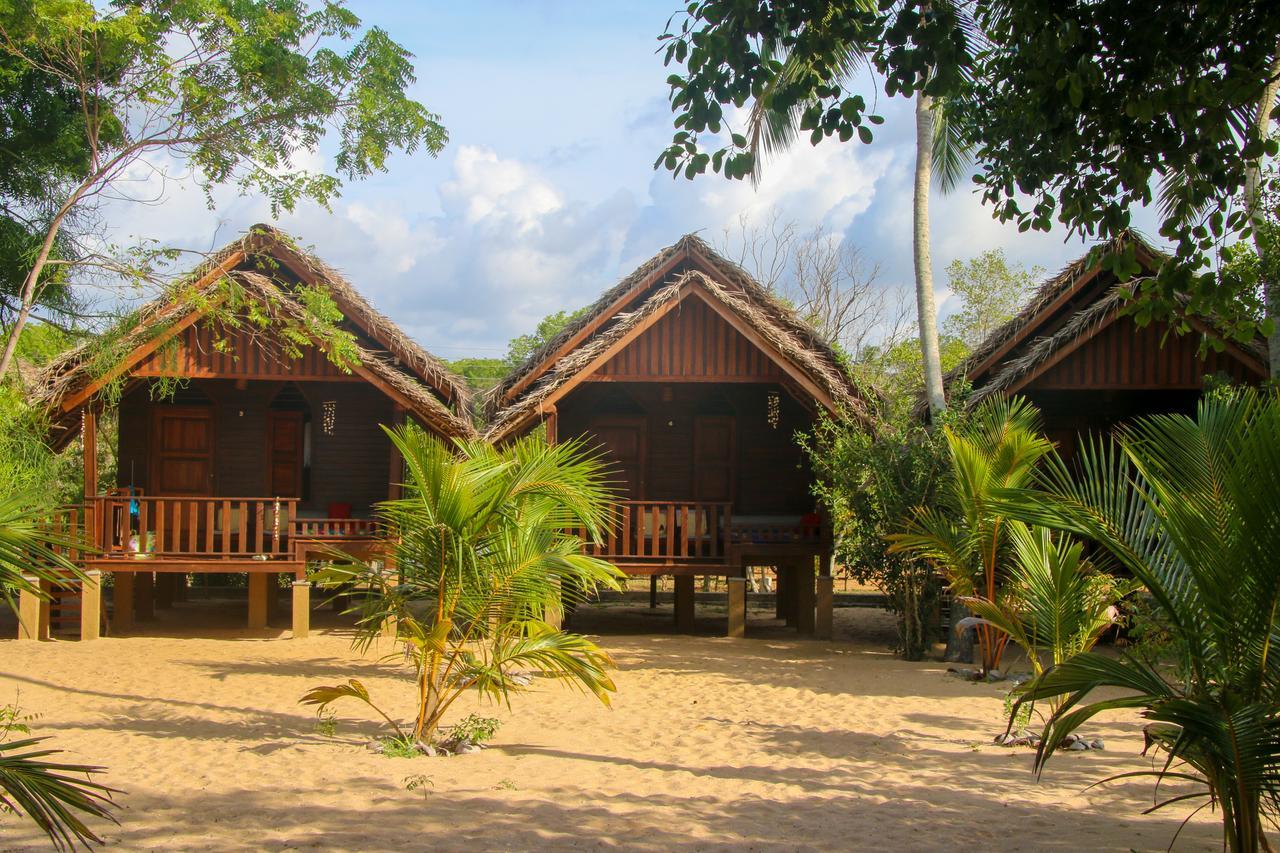 Shiva'S Beach Cabanas Tangalle Εξωτερικό φωτογραφία