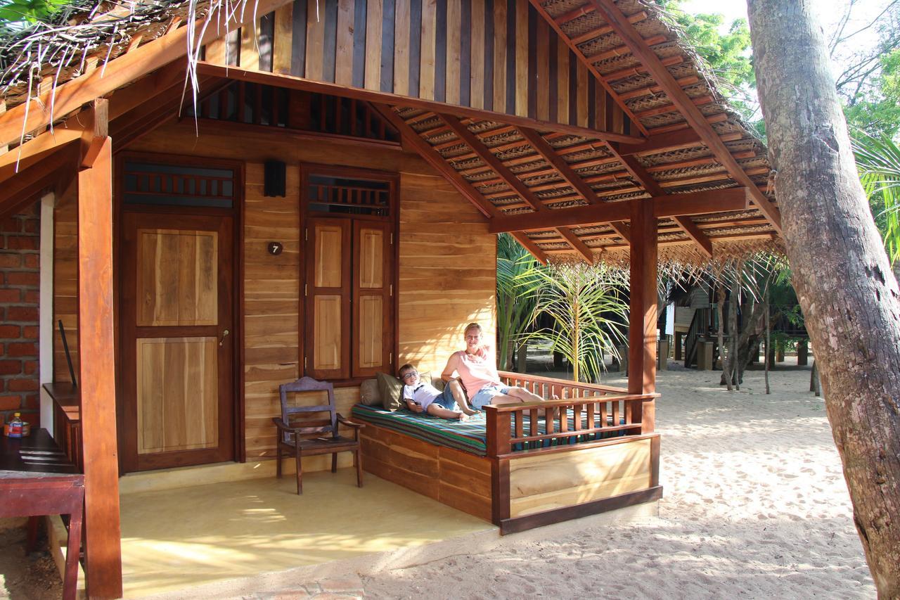 Shiva'S Beach Cabanas Tangalle Εξωτερικό φωτογραφία